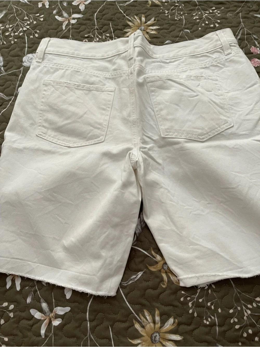LOFT White High-Rise Jeans and white with black detail shorts. - Picture 3 of 7